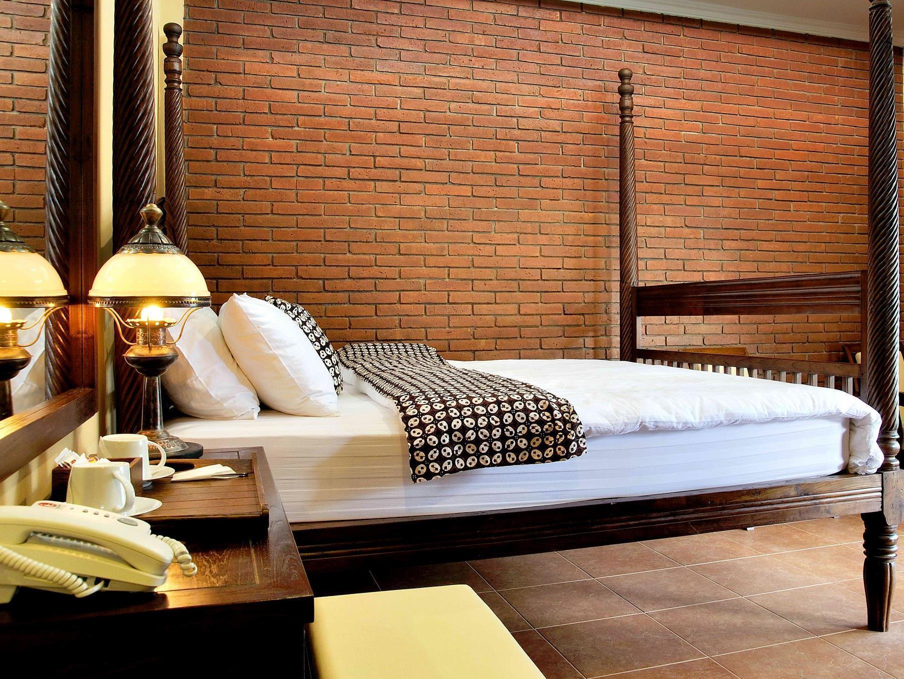 Hotel Rumput Resort & Resto Maguwo Экстерьер фото